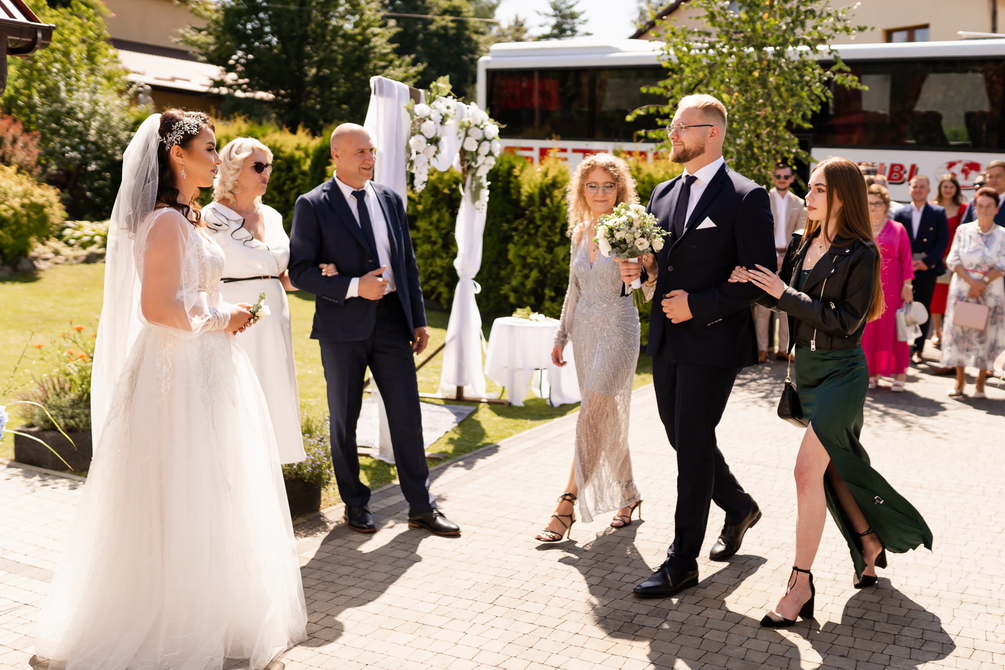 2023.08.12-11-37-9572