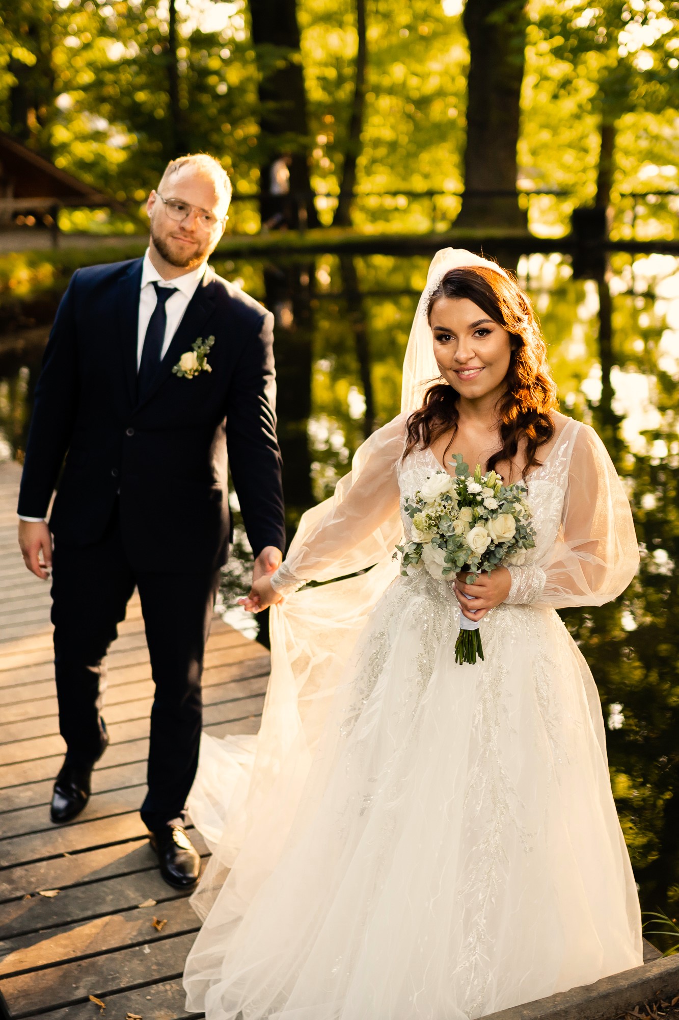 2023.08.12-17-41-2703