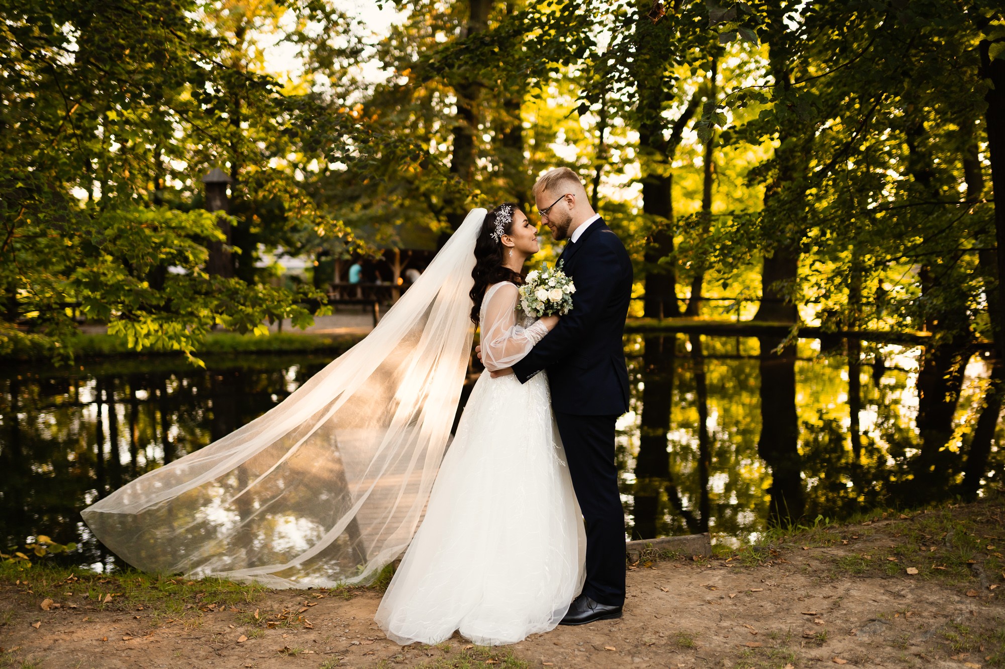 2023.08.12-17-49-2812