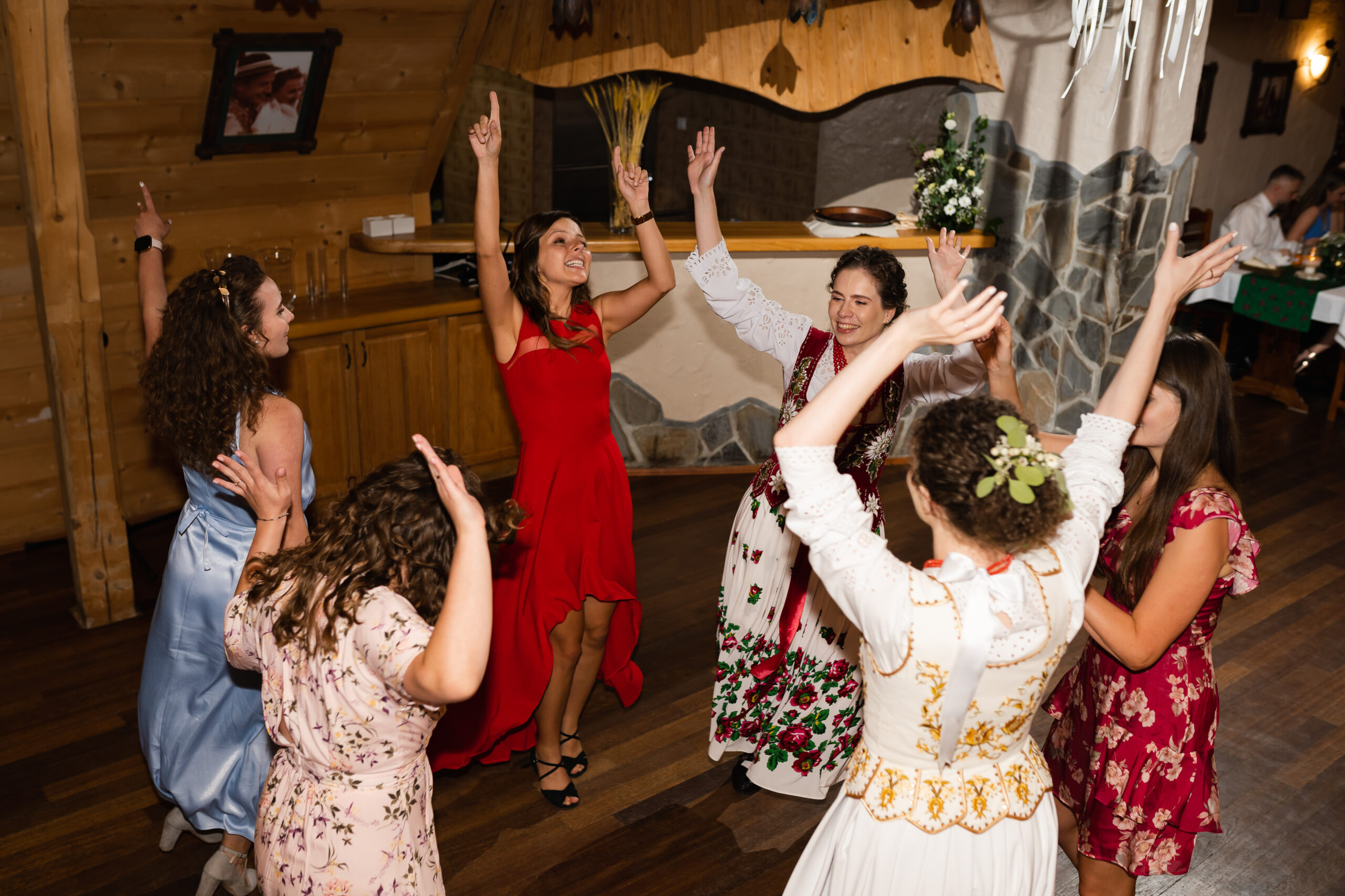 2023.09.09-19-19-5488