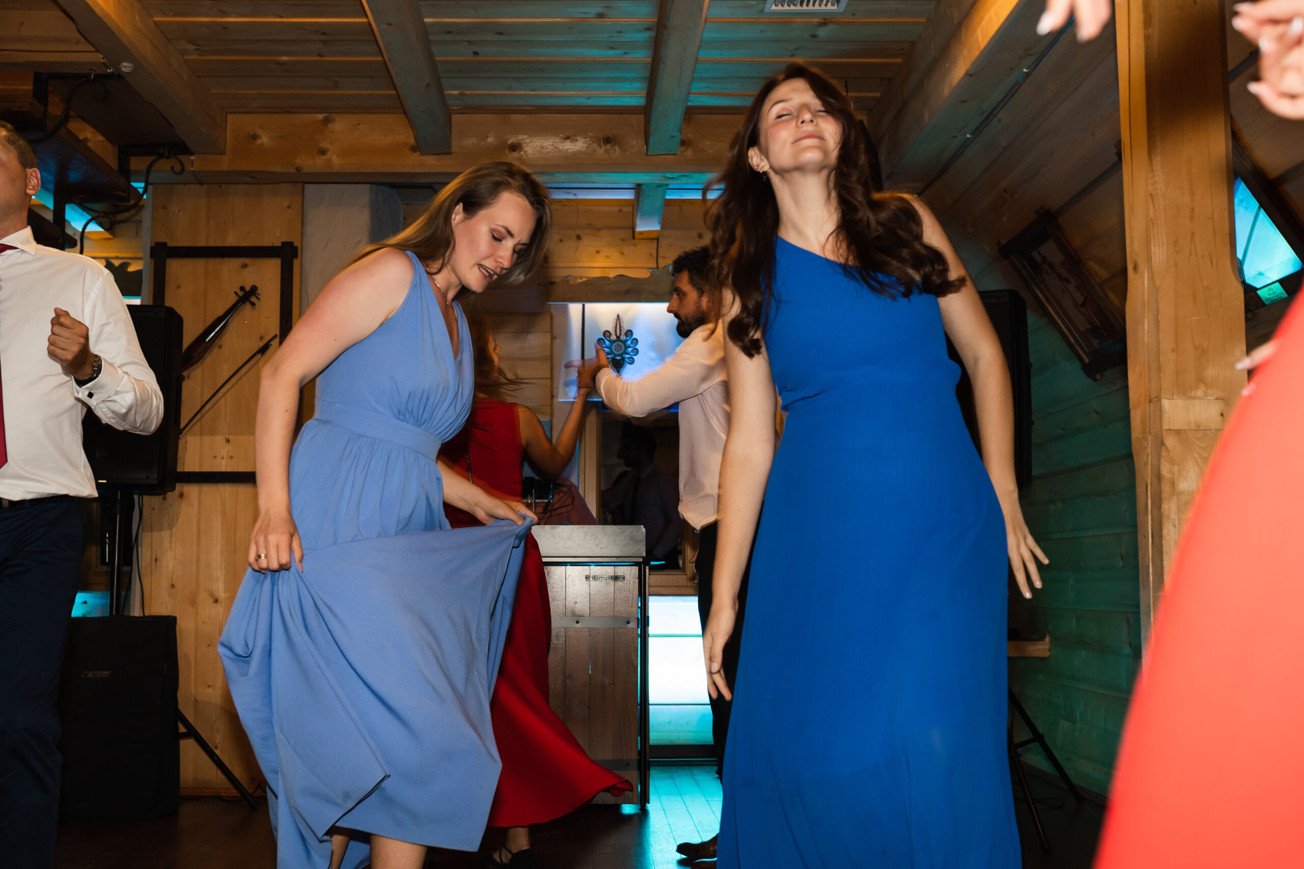 2023.09.09-22-00-6203